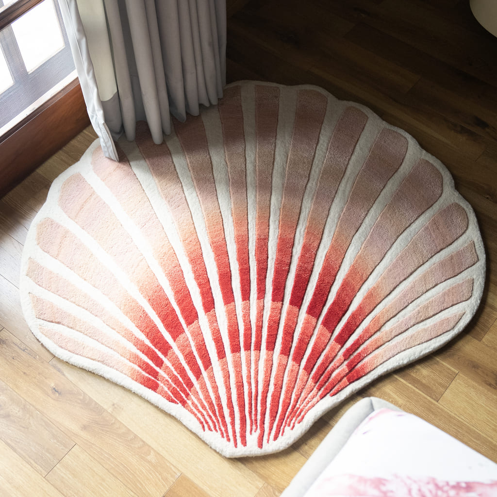 Queen Scallop Rug