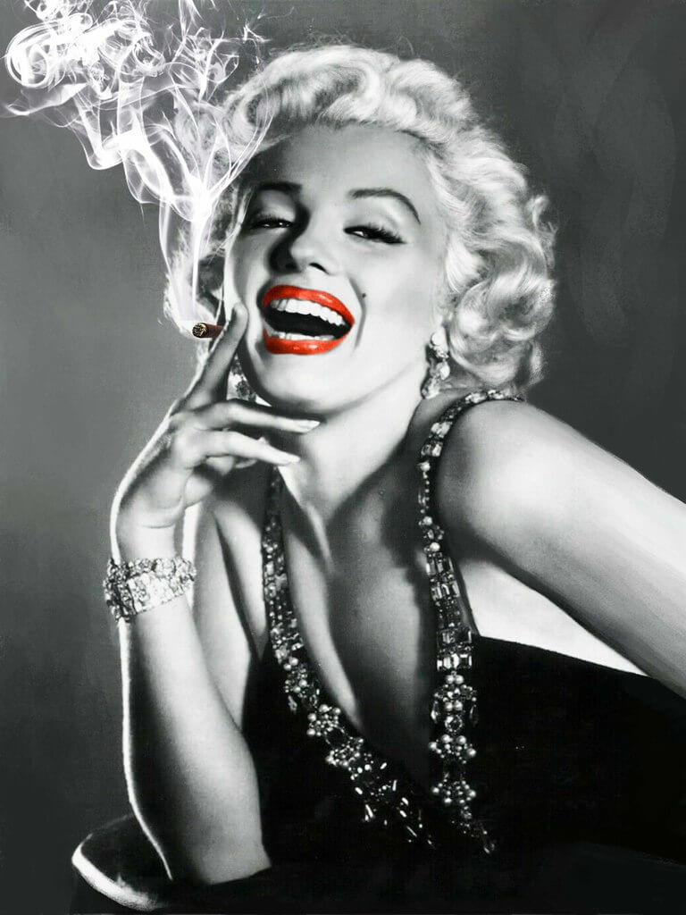 Marilyn Monroe takes a Blunt
